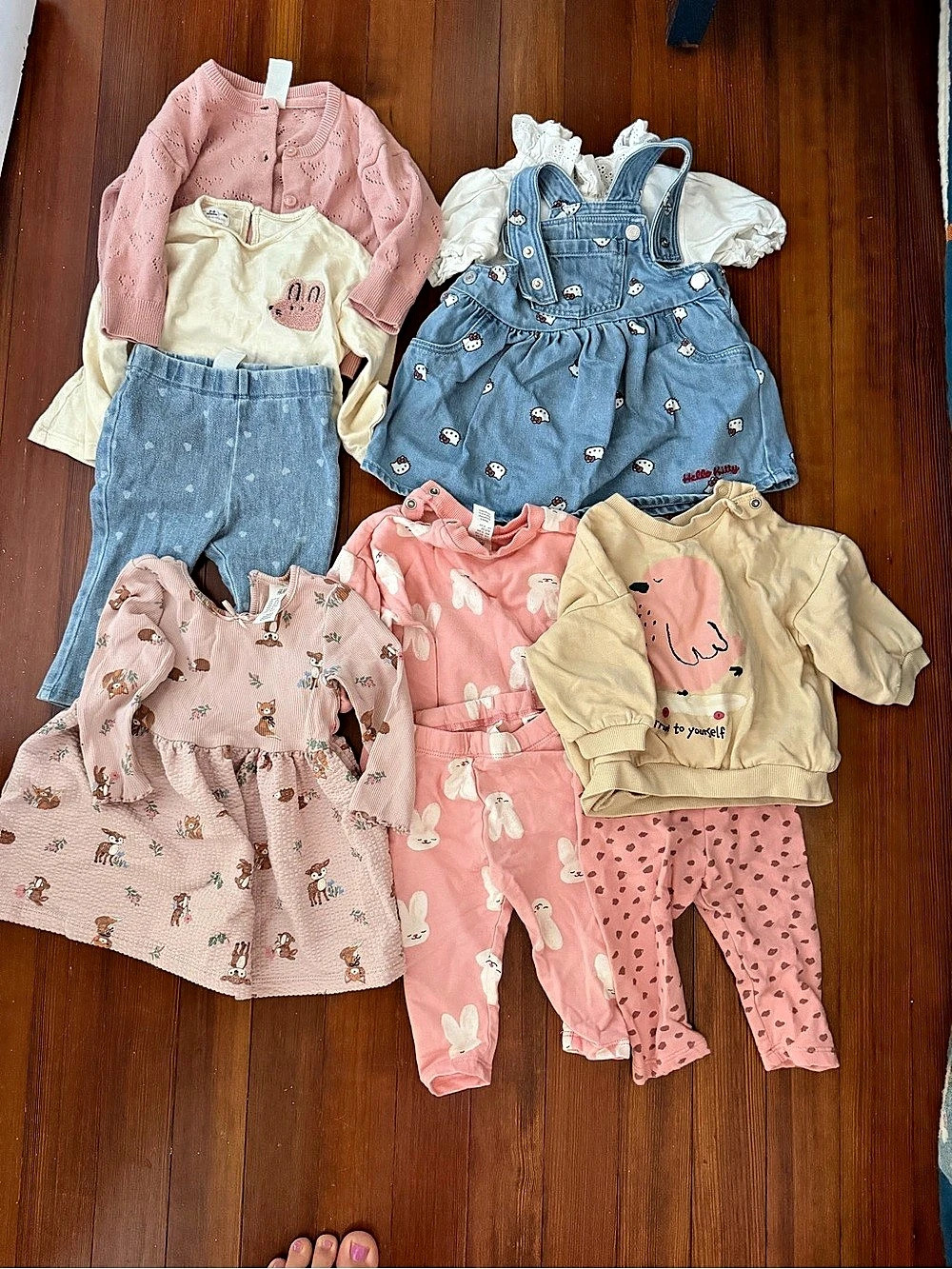 Baby Girl 6-9 Months Outfit Bundle – Hello Kitty, Dresses & Sets